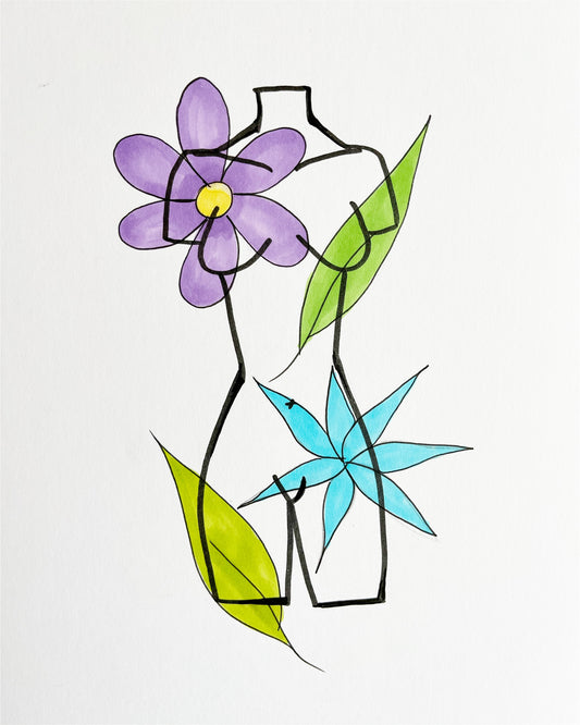 Clear statue with two flowers